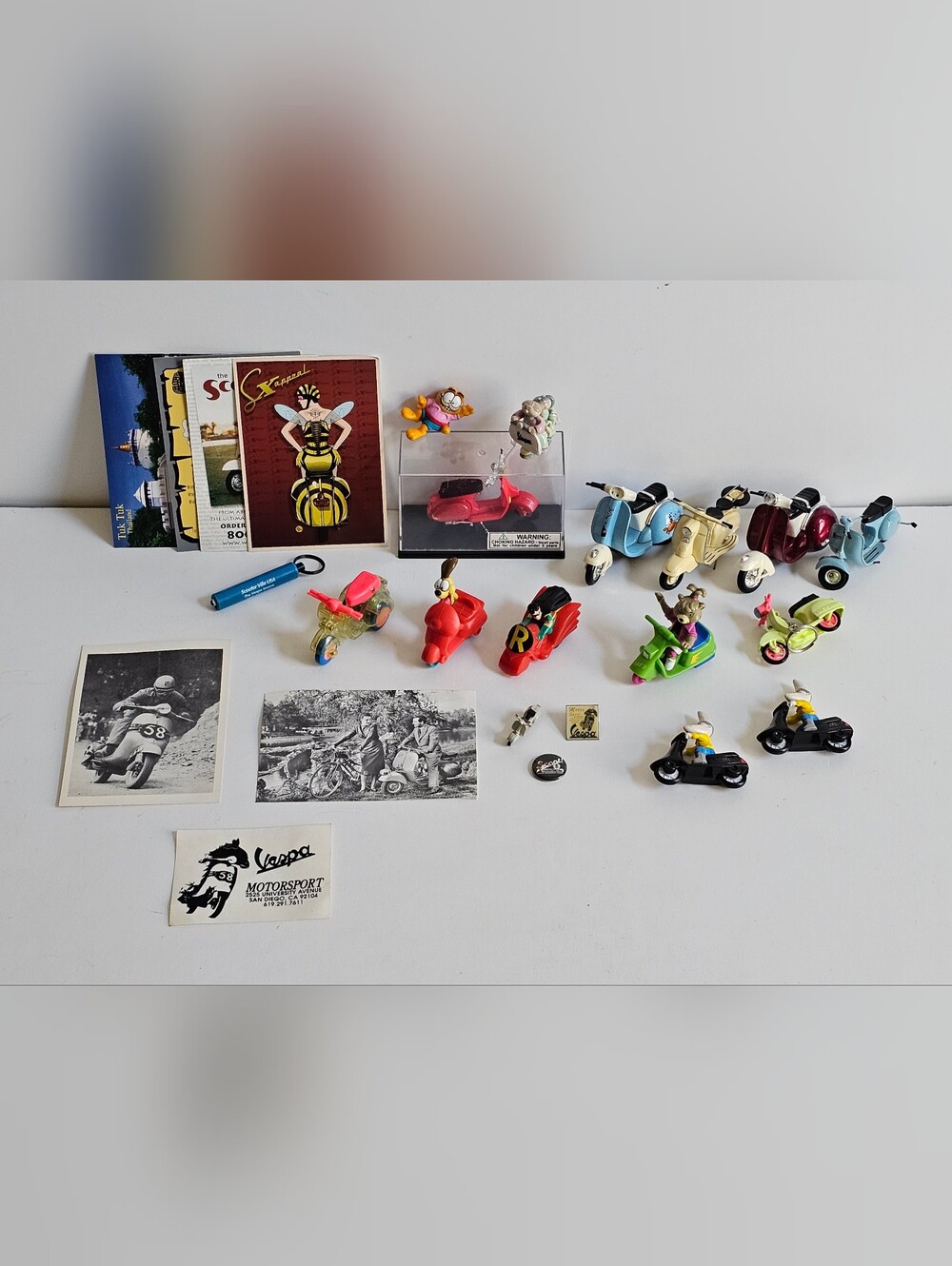 Vintage Vespa Collectible Lot 20+ pieces (Xonex Diecast, Postcards, More)